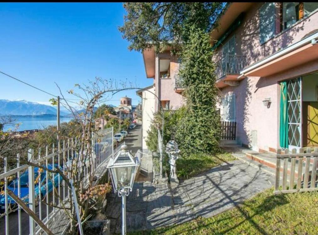 Apartment With View Lake Maggiore/Laveno Mombello エクステリア 写真