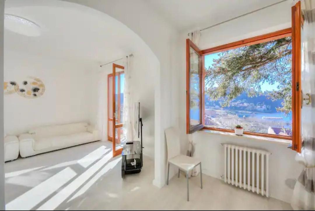 Apartment With View Lake Maggiore/Laveno Mombello エクステリア 写真